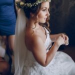 bride-with-flower-crown_1157-813